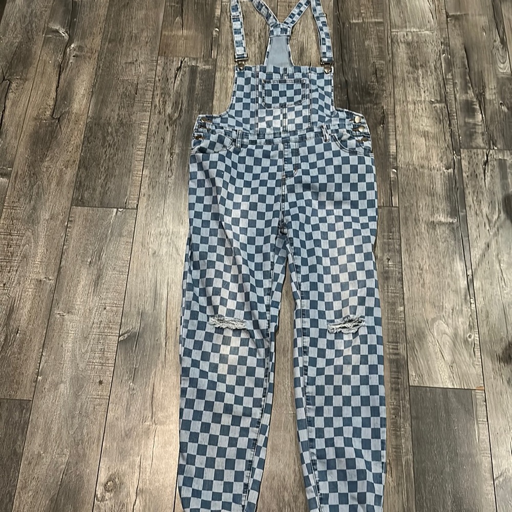 Fashion Nova denim overalls